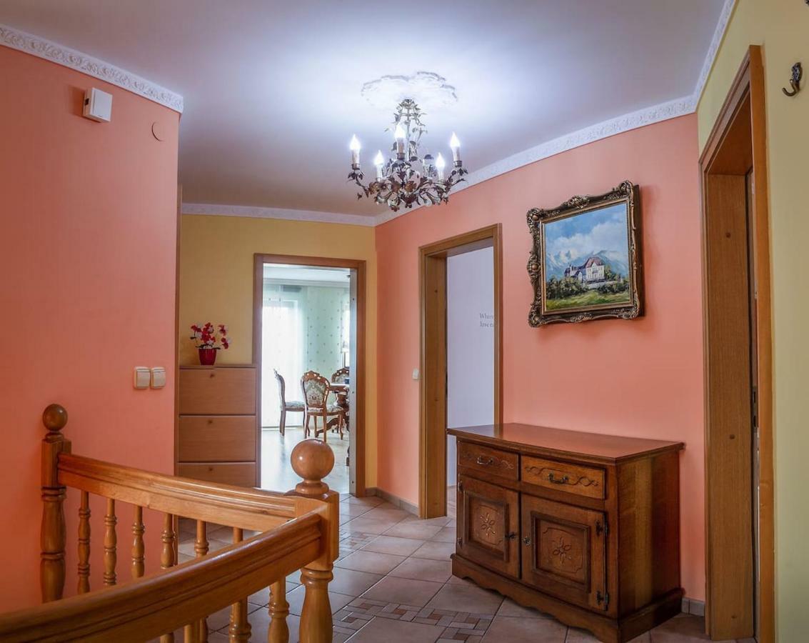 Apartma Ajda Komenda Exterior foto
