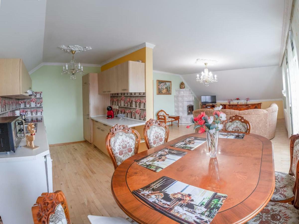 Apartma Ajda Komenda Exterior foto