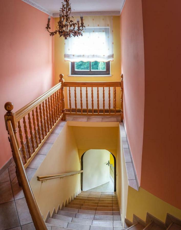 Apartma Ajda Komenda Exterior foto